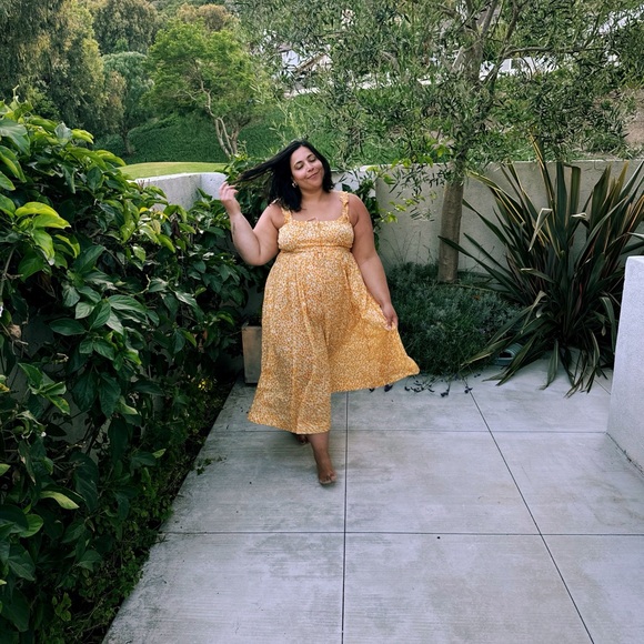 Dôen Emmaretta Dress in CLEMENTINE DAISY FIELDS - Picture 2 of 7